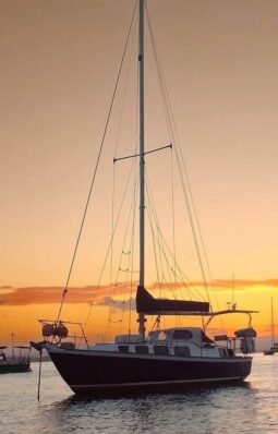 John Pugh 32 Yacht (1985)