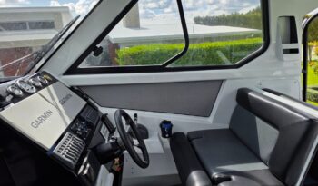 sterring with side window